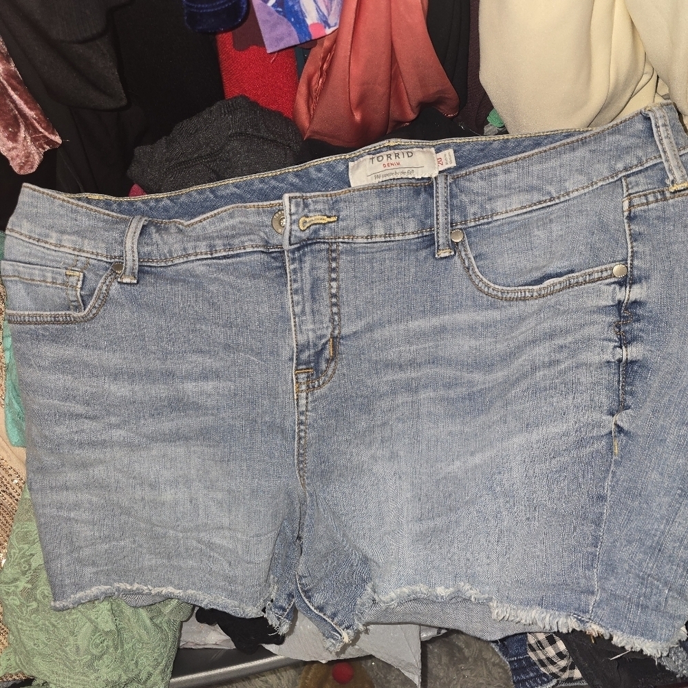 Torrid Denim Cutoff Shorts Size 20